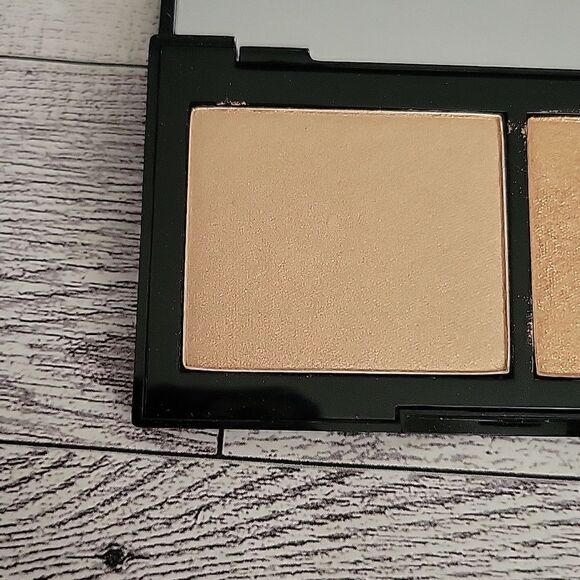 Laura Geller Hi Def Glow Illuminating Duo Heart of Gold - Picture 3 of 5